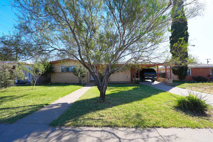 Odessa, TX Residential Portfolio portfolio of 5 properties for sale on LoopNet.com - Building Photo - Image 2 of 6