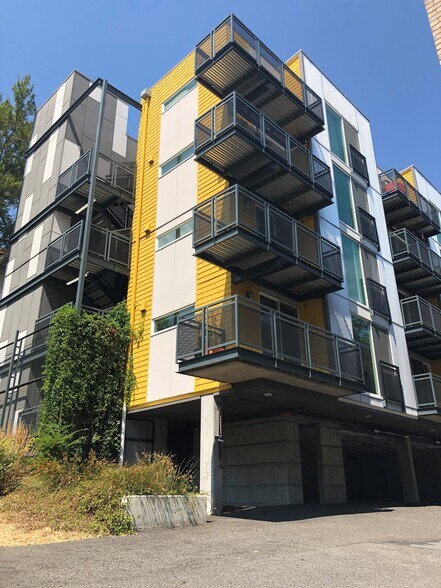 2249 NE 46th St, Seattle, WA for sale - Building Photo - Image 2 of 14