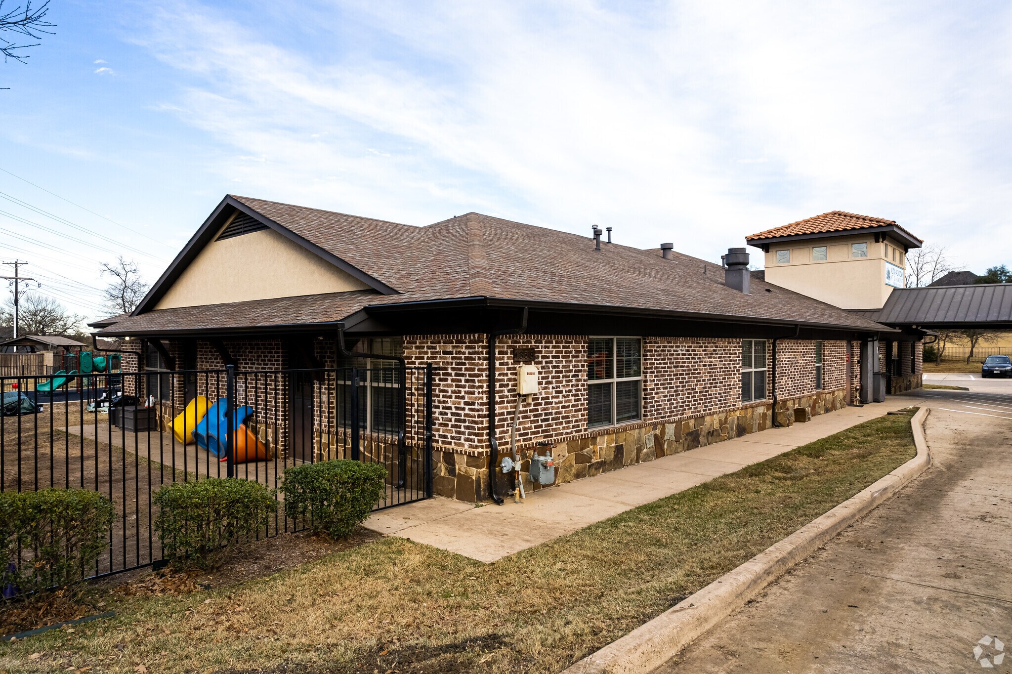 1358 Robinson Rd, Denton, TX for sale Primary Photo- Image 1 of 1