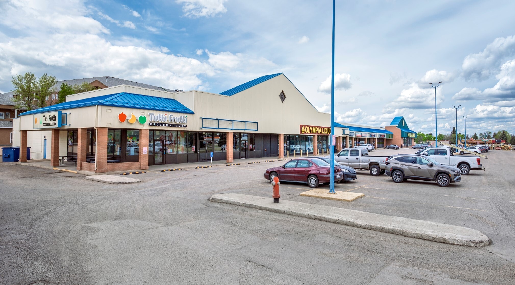 3010-3084 Dunmore Rd SE, Medicine Hat, AB for lease Building Photo- Image 1 of 3