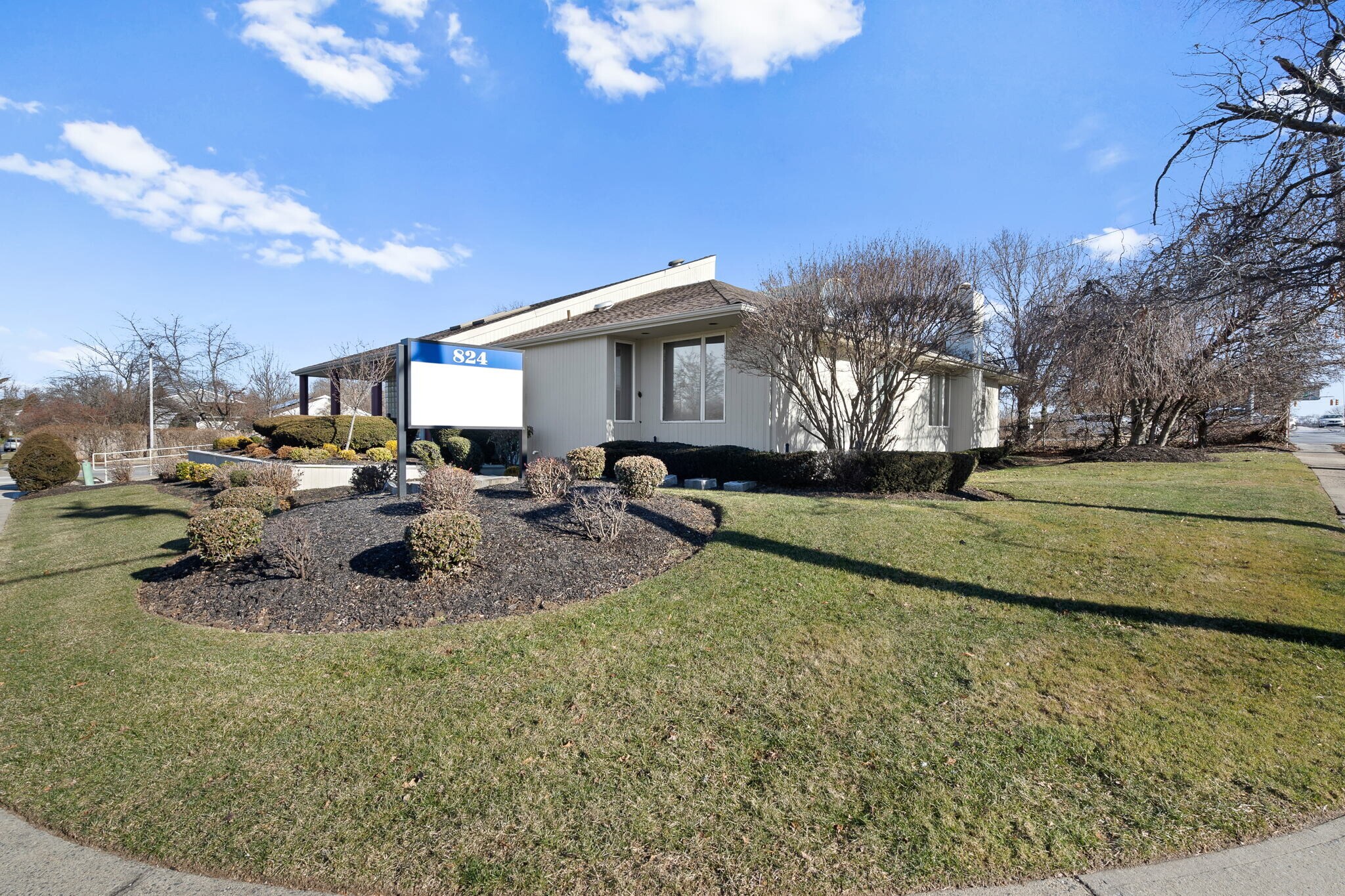 824 Old Country Rd, Plainview, NY 11803 OfficeMedical for Lease