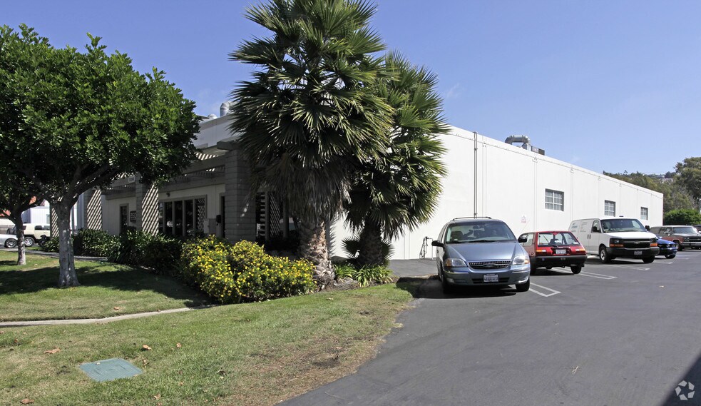 33046 Calle Aviador, San Juan Capistrano, CA for lease - Building Photo - Image 2 of 3