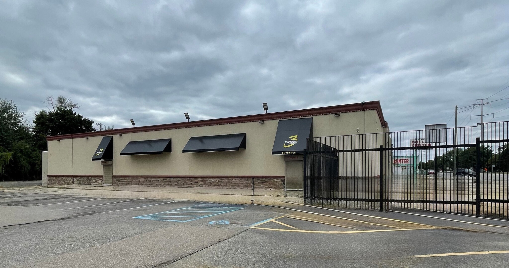 21221 W Eight Mile Rd, Detroit, MI for sale Building Photo- Image 1 of 6