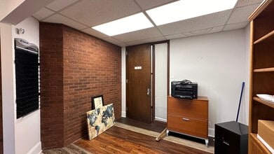 684 W Boughton Rd, Bolingbrook, IL for lease Interior Photo- Image 2 of 9