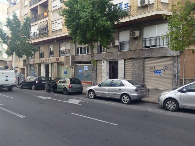 Retail in Elche for sale - Building Photo - Image 2 of 14