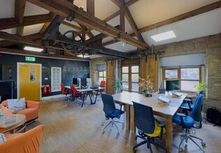 Westbury St, Elland for lease Interior Photo- Image 1 of 3