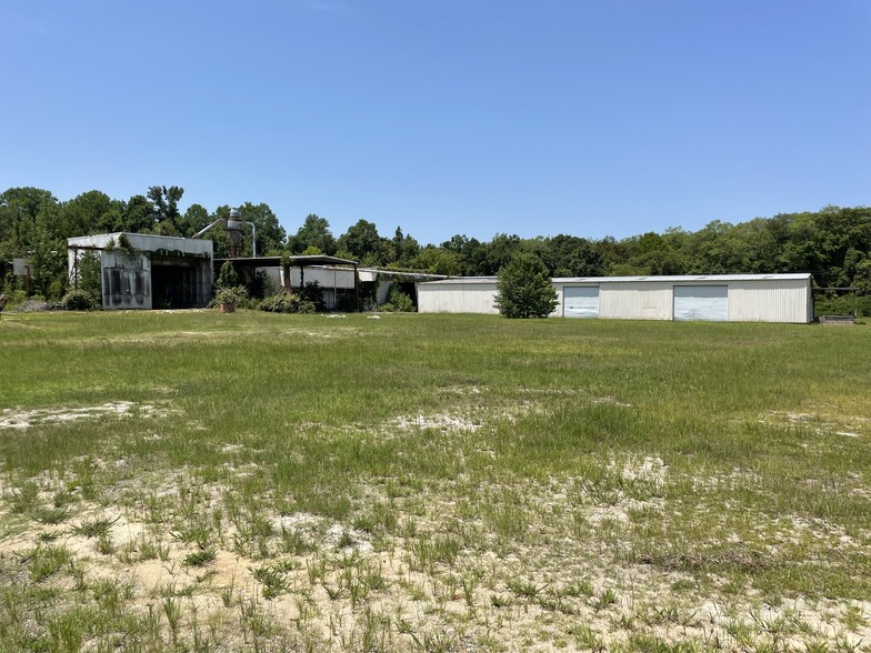 1800 Greeleyville Hwy, Manning, SC for sale - Primary Photo - Image 1 of 3