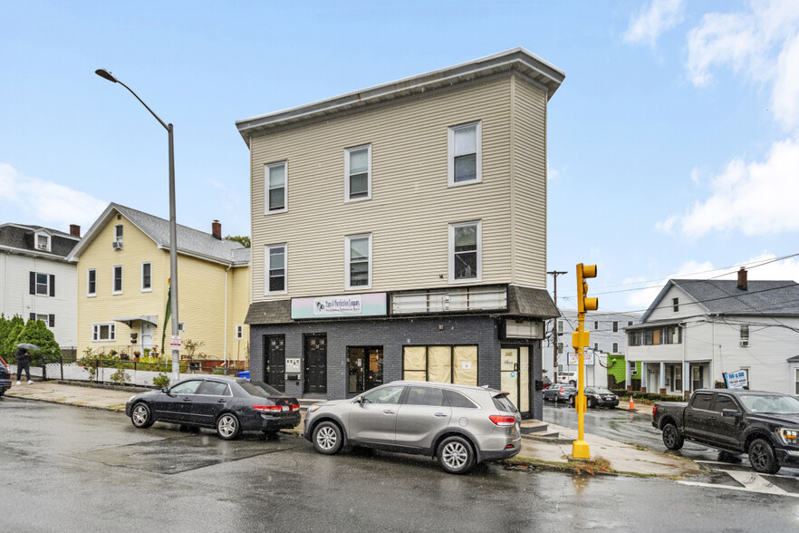 236-242 Main St, Malden, MA for sale - Building Photo - Image 1 of 1