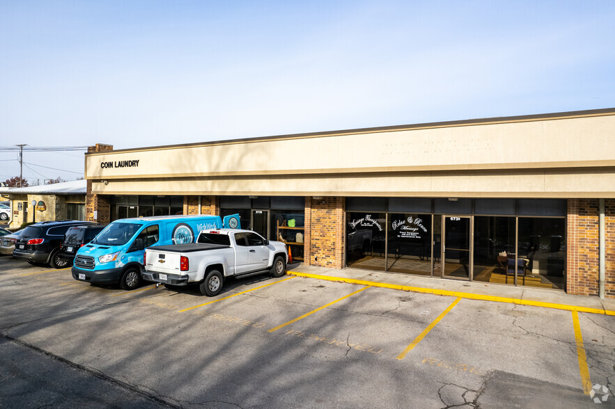 6700 NW Tower Dr, Platte Woods, MO for lease - Building Photo - Image 2 of 6