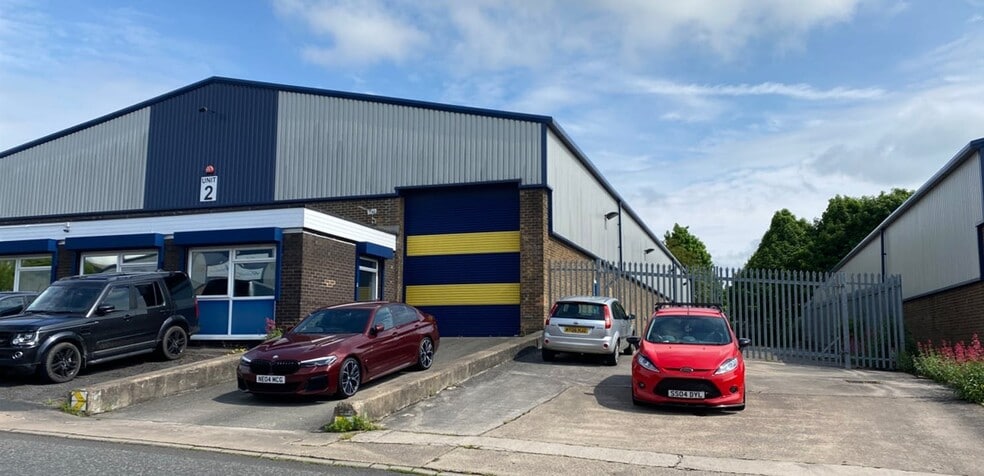 Sandbeds Trading Estate, Ossett for lease - Building Photo - Image 1 of 3
