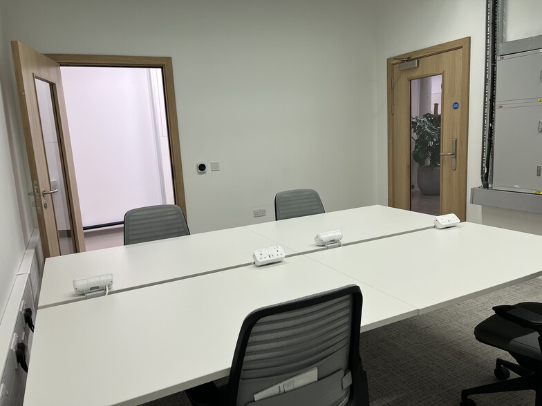 1 Linthouse Road, Glasgow for lease - Building Photo - Image 3 of 10