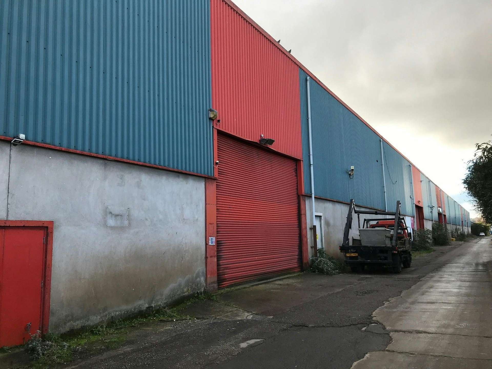 7-8 Curran Rd, Cardiff for lease Primary Photo- Image 1 of 2