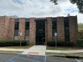 55 Old Turnpike Rd, Nanuet, NY for lease Interior Photo- Image 1 of 13