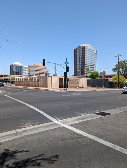 120 W Osborn Rd, Phoenix, AZ for sale - Building Photo - Image 1 of 5