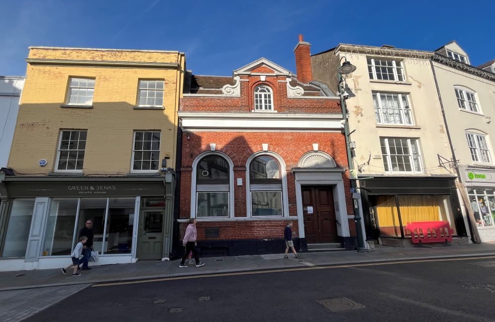 12 Agincourt Sq, Monmouth for sale Building Photo- Image 1 of 1