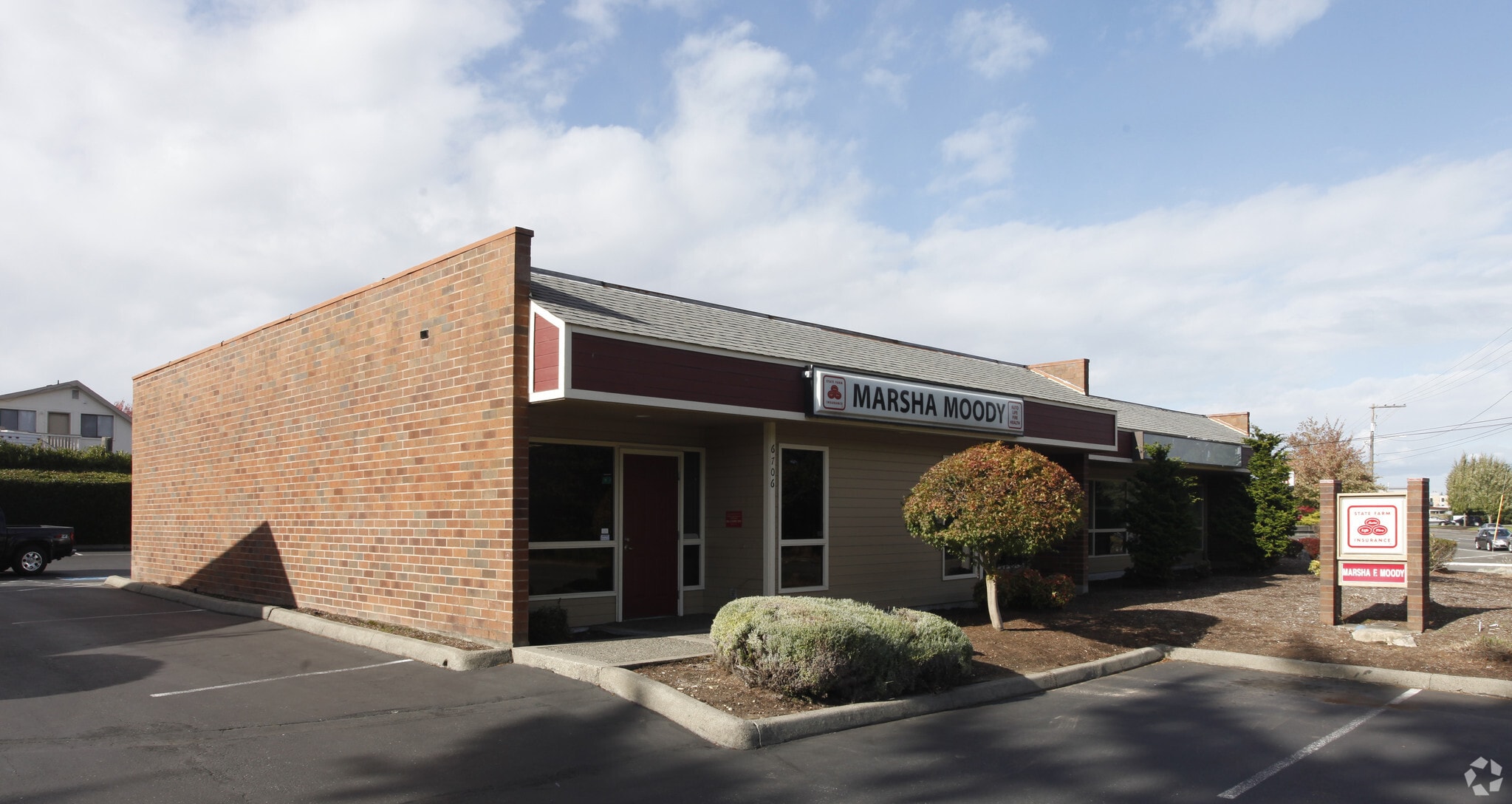 6706 24th St W, University Place, WA for sale Primary Photo- Image 1 of 3