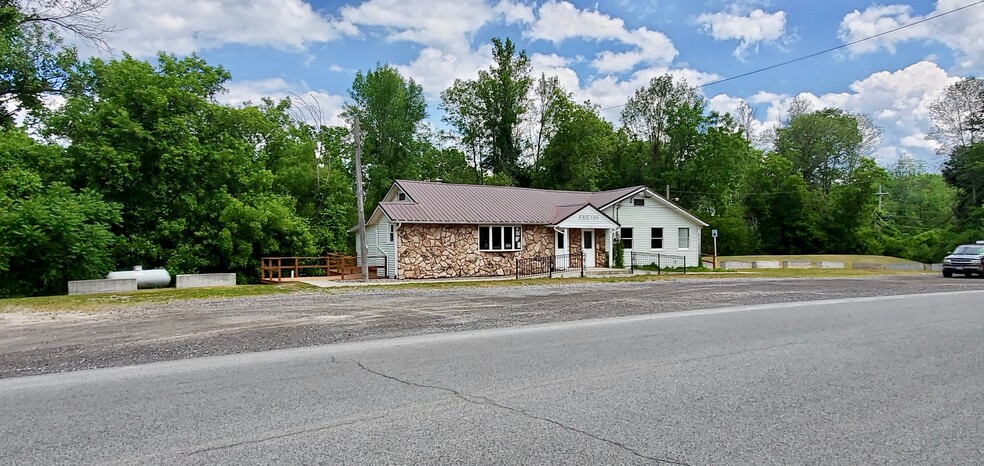 1542 N Lake St, Oneida, NY for sale - Building Photo - Image 1 of 1