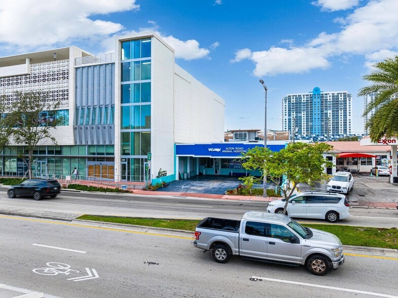 1828 Alton Rd, Miami Beach, FL for sale - Building Photo - Image 1 of 9