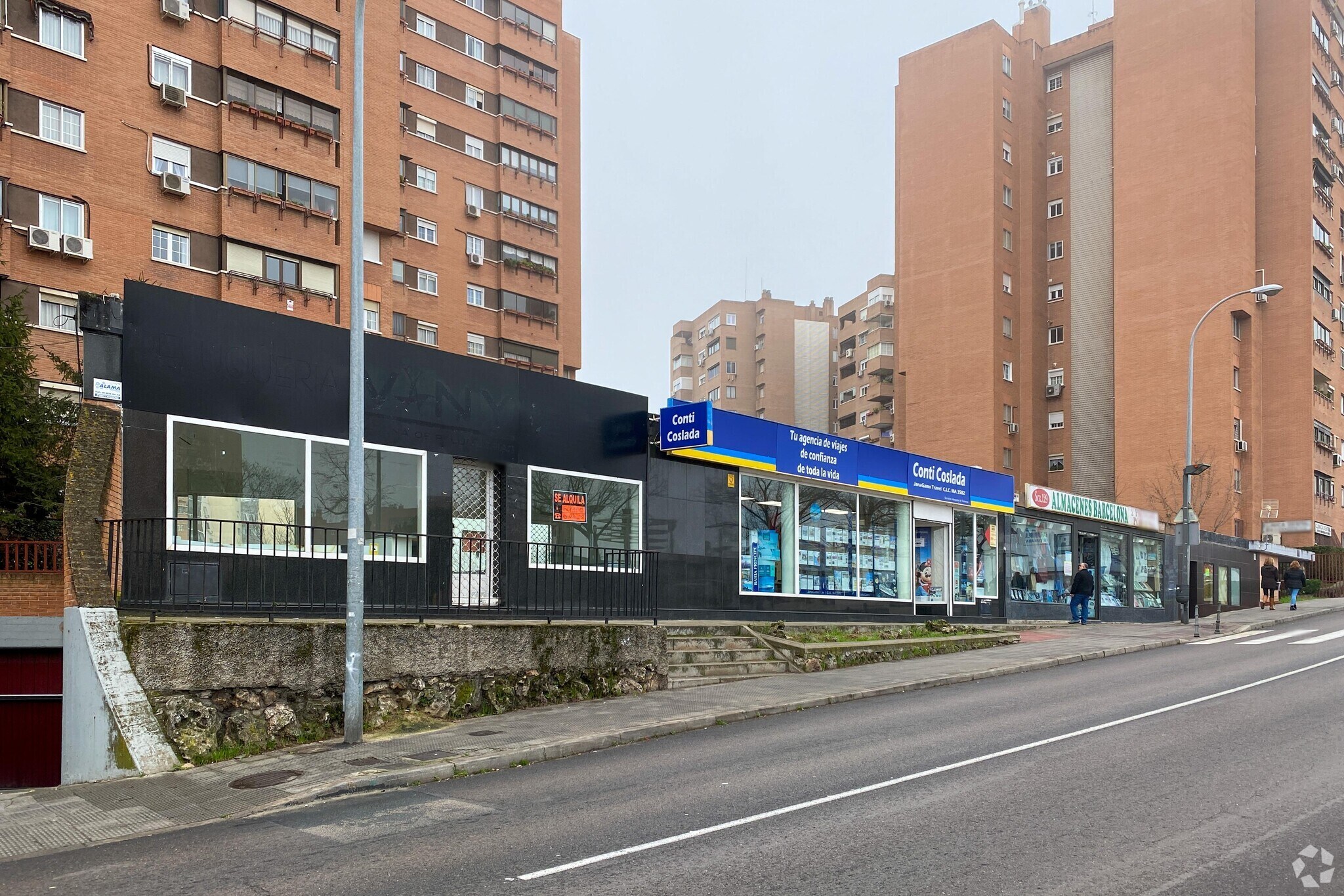 Calle de Honduras, 18 B, Coslada, Madrid for lease Primary Photo- Image 1 of 3