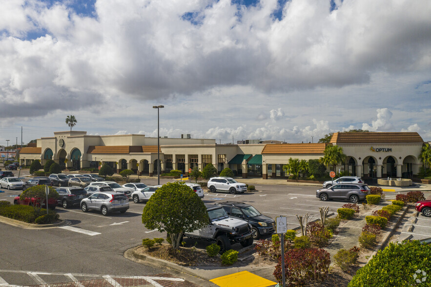 8411-8419 N Dale Mabry Hwy, Tampa, FL for lease - Building Photo - Image 3 of 41