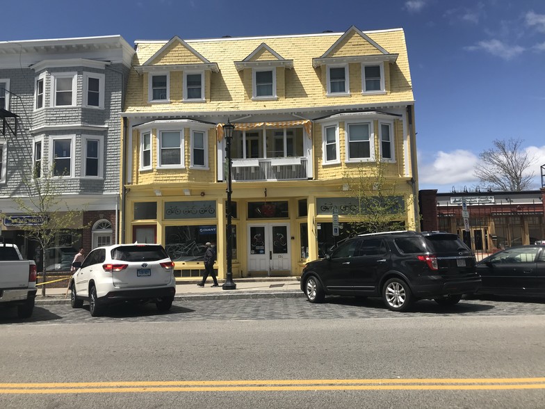 130 Broadway, Newport, RI for sale - Building Photo - Image 1 of 1