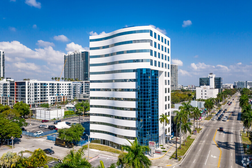 2800 Biscayne Blvd, Miami, FL for lease - Building Photo - Image 3 of 4