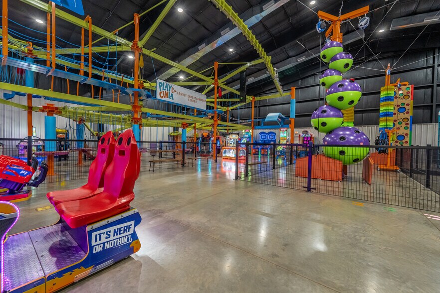 1008 Bayou Pl, Alexandria, LA for sale - Interior Photo - Image 2 of 8