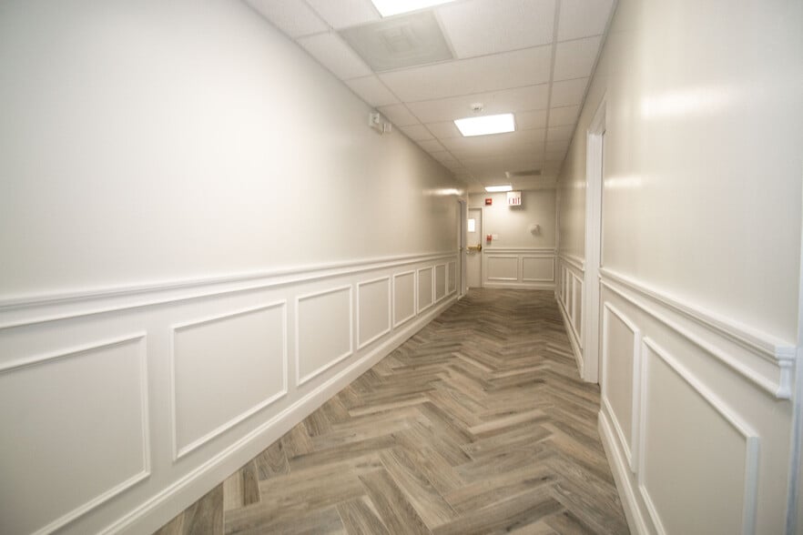38-A Grove St, Ridgefield, CT for lease - Interior Photo - Image 3 of 18