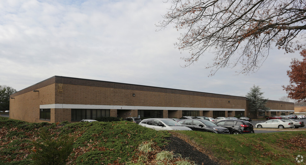 2500 Pearl Buck Rd, Bristol, PA for lease - Building Photo - Image 3 of 8