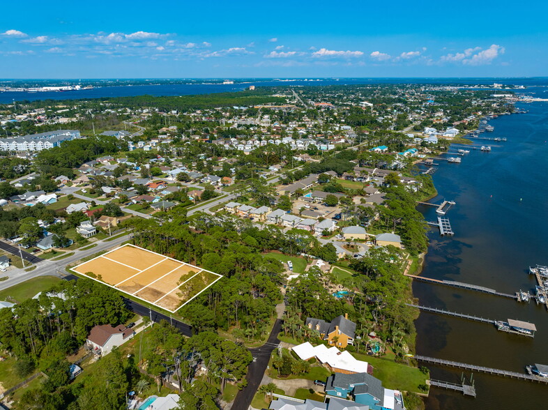 7025 N Lagoon Dr, Panama City, FL for sale - Building Photo - Image 3 of 11