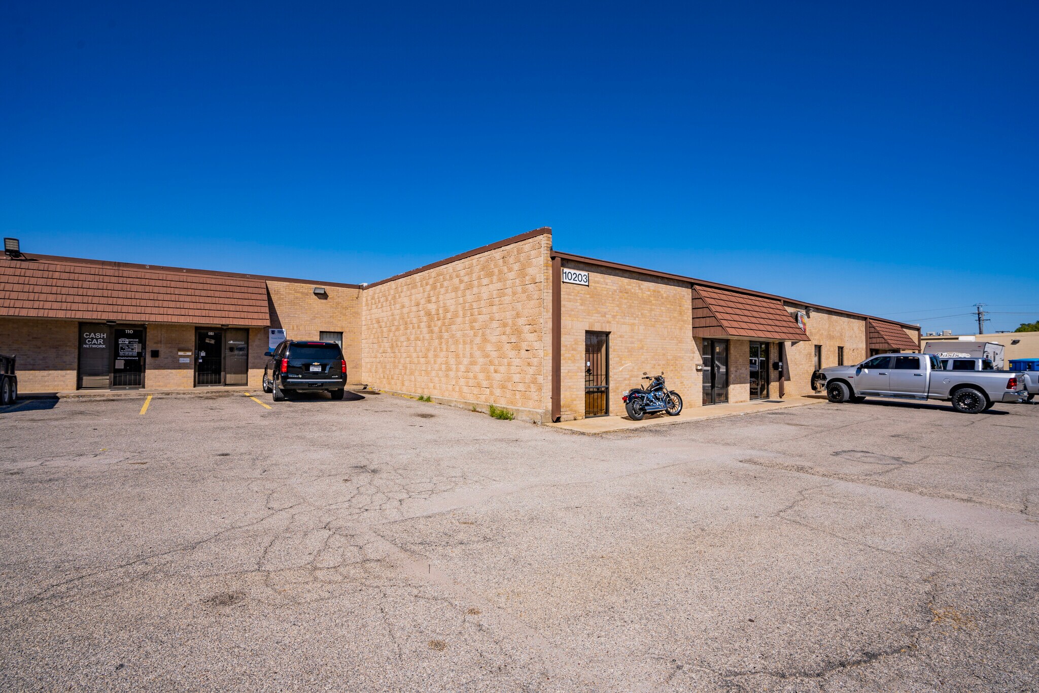 10203 Plano Rd, Dallas, TX 75238 Flex for Lease
