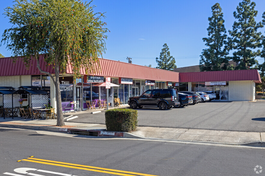 1161 Irvine Blvd, Tustin, CA for lease - Building Photo - Image 2 of 5