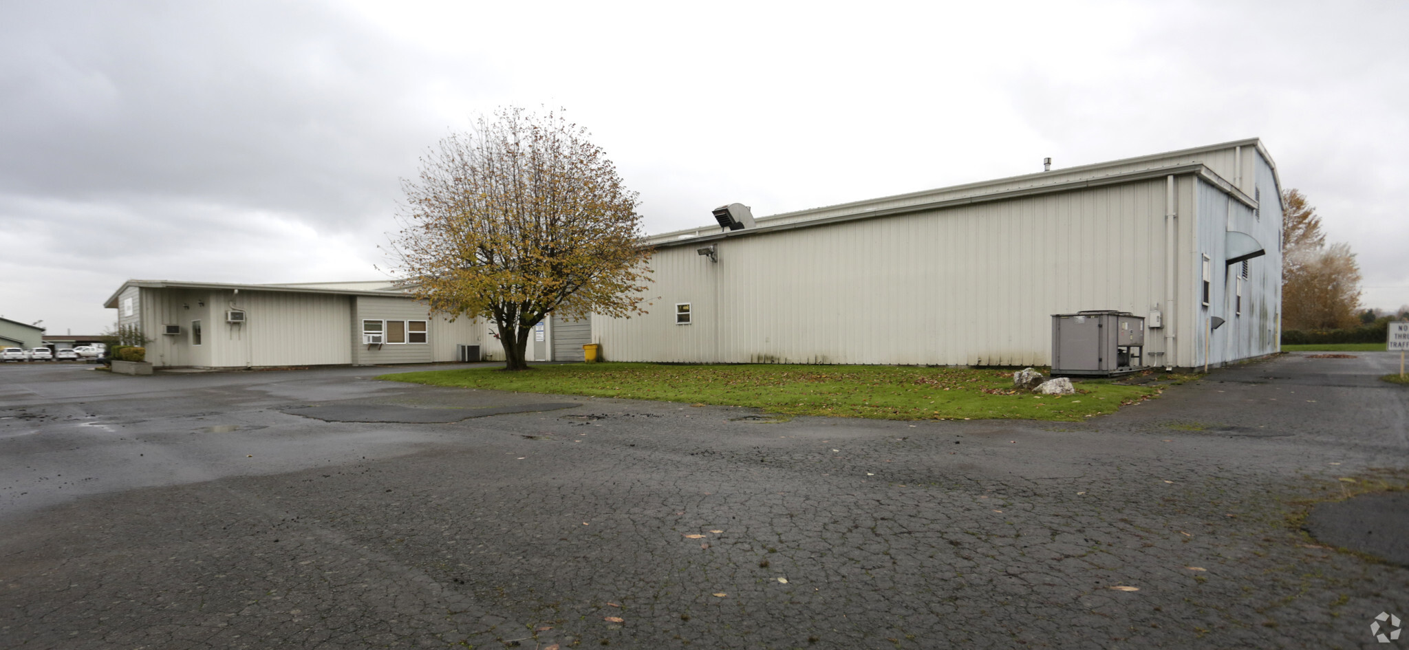 2209 Talley Way, Kelso, WA for sale Building Photo- Image 1 of 1