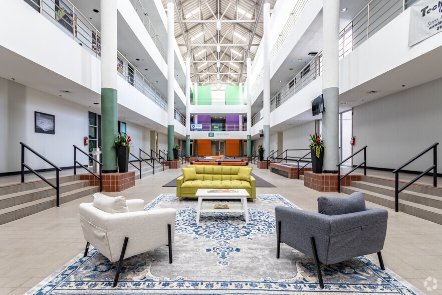 3463 Magic Dr, San Antonio, TX for lease - Interior Photo - Image 1 of 24