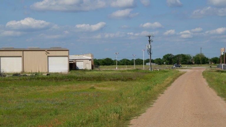 3637 W State Highway 71, La Grange, TX for sale - Primary Photo - Image 1 of 1