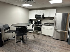 171 Ruth Rd, Harleysville, PA for lease Interior Photo- Image 2 of 5