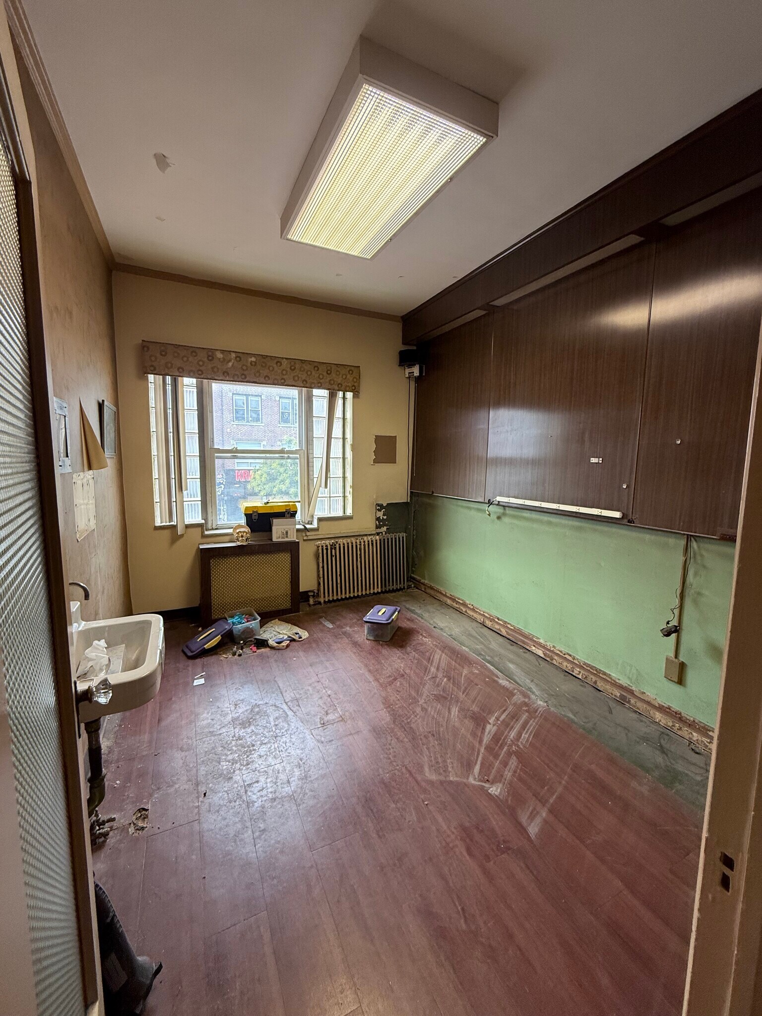 3619 30th Ave, Astoria, NY for lease Interior Photo- Image 1 of 8