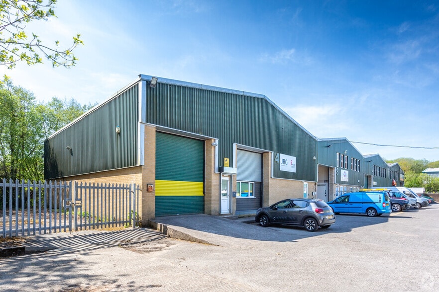 Varlin Ct, Caerphilly for sale - Primary Photo - Image 1 of 1