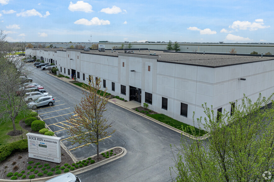 1605 Rock Creek Blvd, Joliet, IL for lease - Building Photo - Image 2 of 13