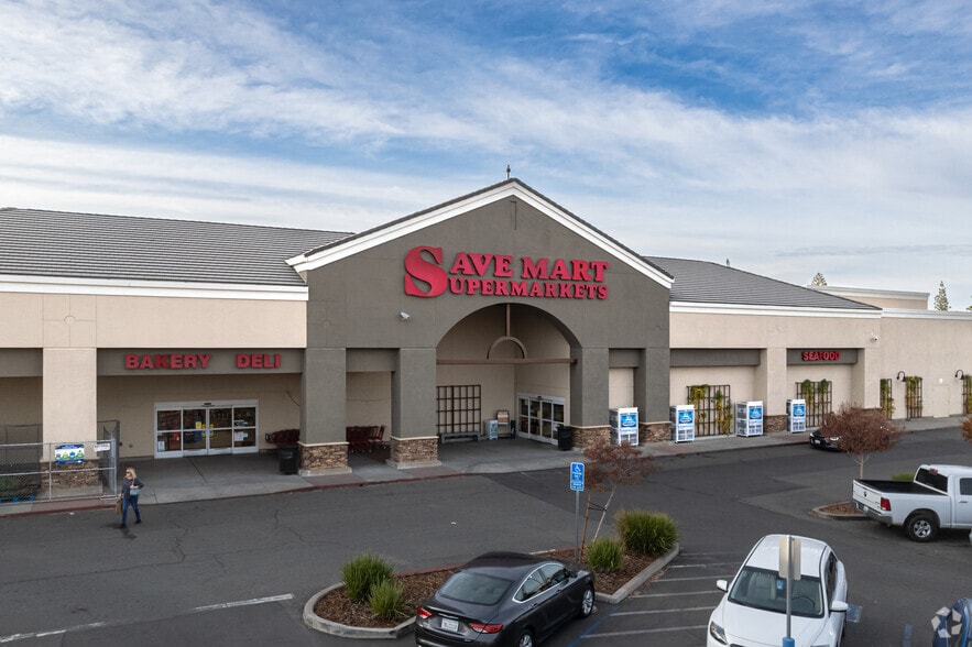 5020-5098 Foothills Blvd, Roseville, CA for lease - Building Photo - Image 2 of 12