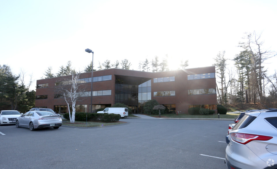 1 Executive Park Dr, Bedford, NH for lease - Primary Photo - Image 1 of 14