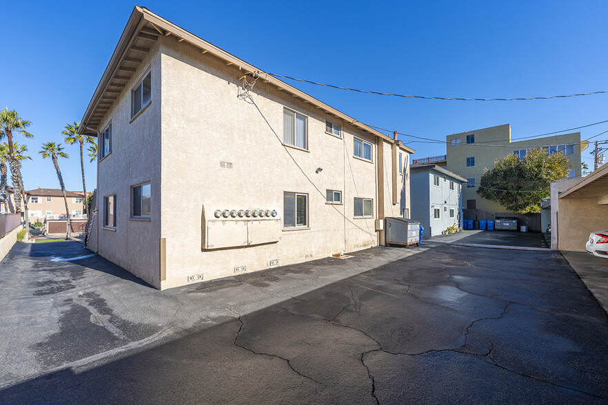 106 Vista Del Mar, Redondo Beach, CA for sale - Building Photo - Image 3 of 45