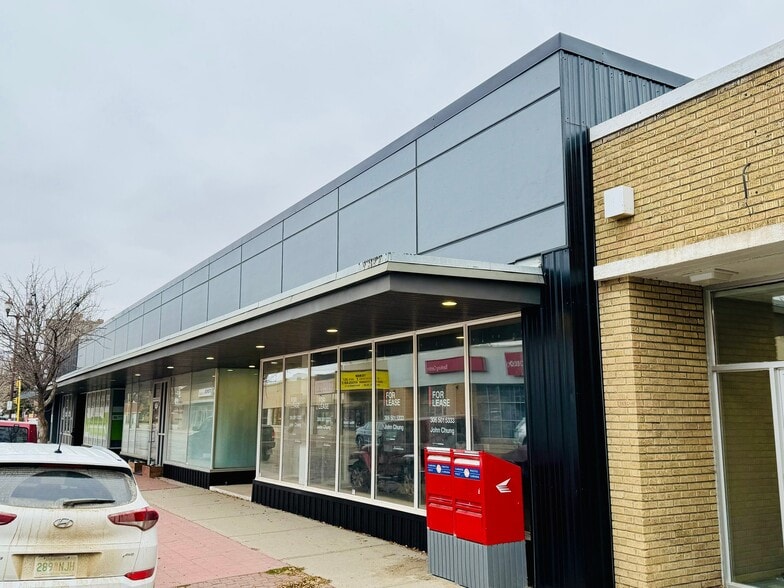 27 Second Av N, Yorkton, SK for lease - Building Photo - Image 2 of 5