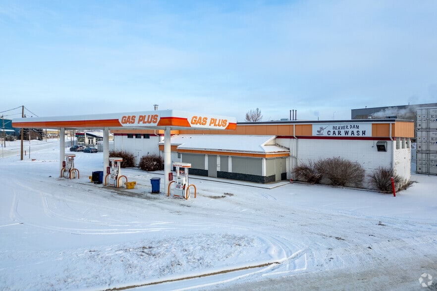 5216 6th St NE, Calgary, AB for sale - Primary Photo - Image 1 of 1