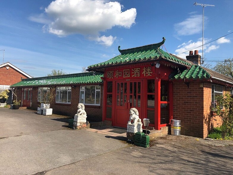 2 Birmingham Road, Studley for sale - Primary Photo - Image 1 of 2