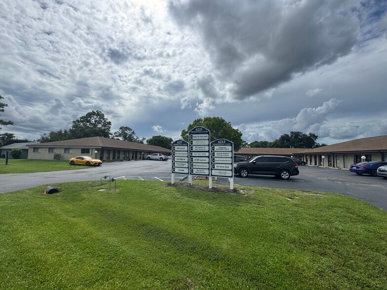 6237 Presidential Ct, Fort Myers, FL for lease - Building Photo - Image 2 of 7