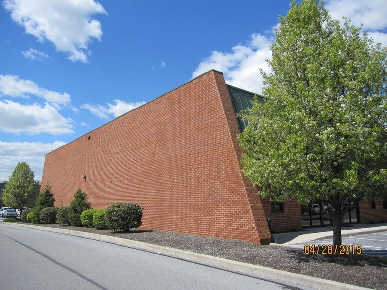10212 Governor Lane Blvd, Williamsport, MD for lease - Building Photo - Image 3 of 5