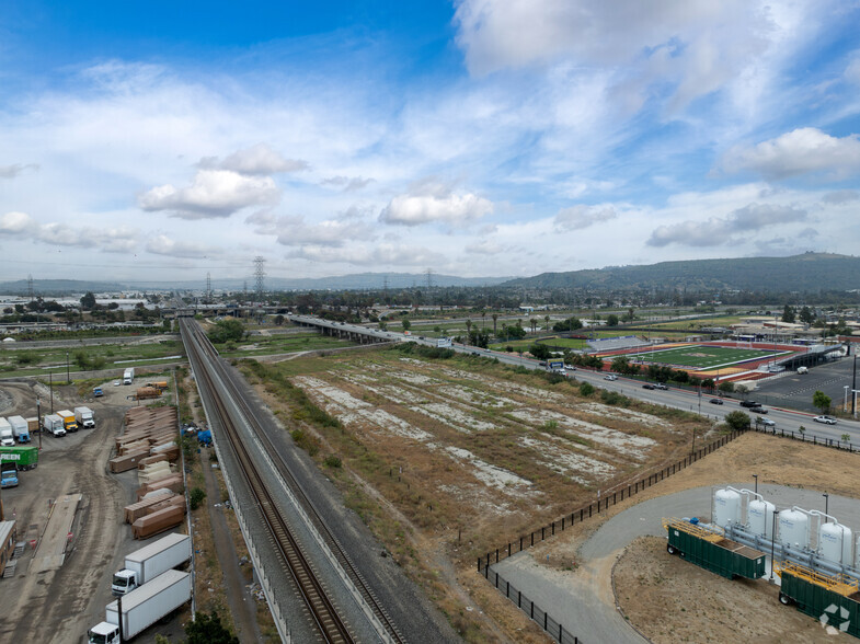 Industrial in El Monte, CA for lease - Primary Photo - Image 1 of 6