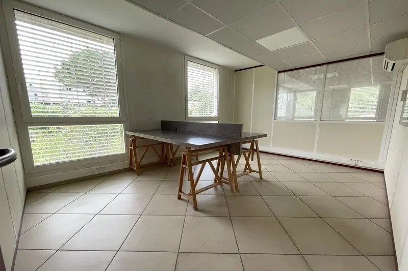 Office in Béziers for lease - Interior Photo - Image 3 of 7