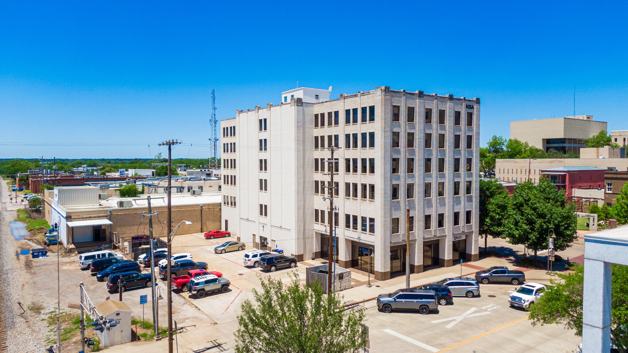 140 E Tyler St, Longview, TX 75601 Glover Crim Building